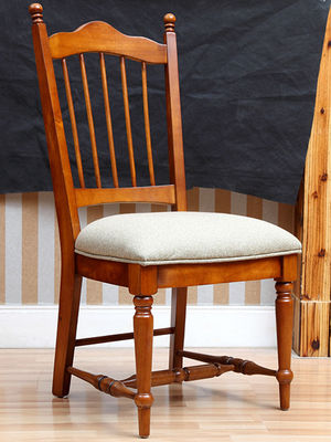 Classic Unique Antique Wooden Throne Chair Insect Prevention Eco Friendly